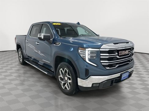Used 2024 GMC Sierra 1500 SLT w/ SLT Premium Package image 7