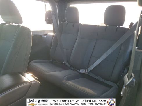 Used 2021 Jeep Wrangler Sport image 24