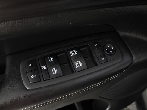 Used 2021 Jeep Grand Cherokee Freedom Edition AWD/4WD image 14