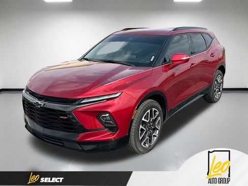Used 2024 Chevrolet Blazer RS FWD image 1