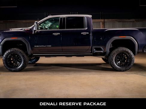 Used 2024 GMC Sierra 2500 Denali w/ Denali Reserve Package image 5