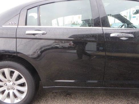 Used 2013 Chrysler 200 Limited w/ Sun/Sound Group image 16