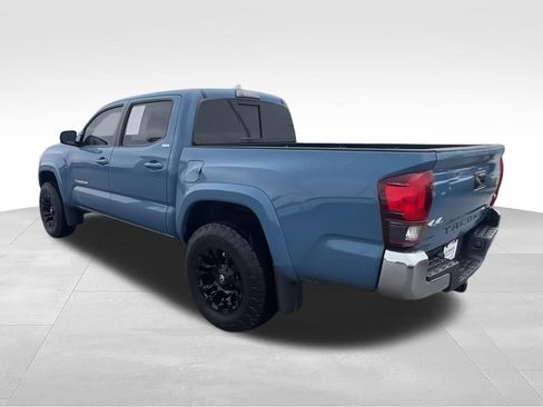 Used 2019 Toyota Tacoma SR5 AWD/4WD image 6