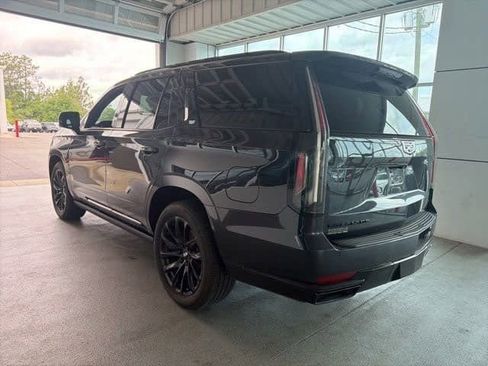 Used 2022 Cadillac Escalade Sport w/ Touring Package AWD/4WD image 14