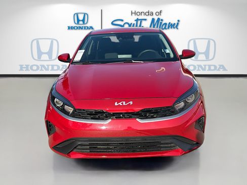 Used 2024 Kia Forte LXS image 2