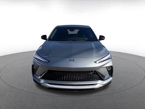 Used 2025 Buick Envista Sport Touring image 4