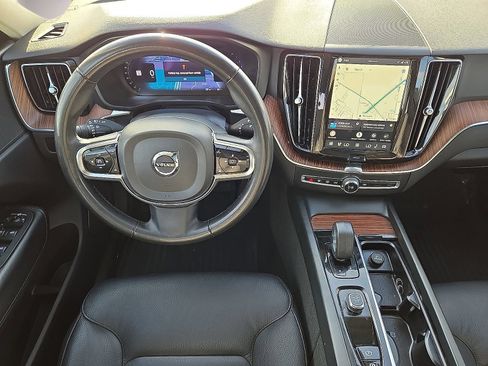 Used 2024 Volvo XC60 B5 Plus w/ Protection Package Premier AWD/4WD image 19