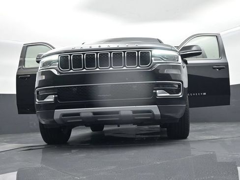 Used 2022 Jeep Wagoneer Series II AWD/4WD image 72