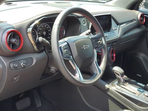 Used 2022 Chevrolet Blazer RS w/ Enhanced Convenience Package FWD image 9