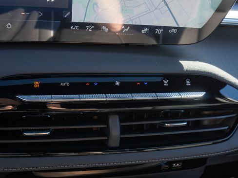 New 2026 Buick Enclave Sport Touring image 14