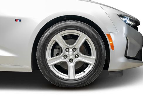 Used 2019 Chevrolet Camaro LT RWD image 28