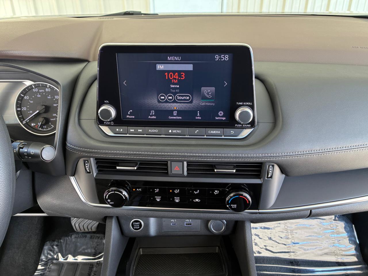 Used 2021 Nissan Rogue S FWD image 18