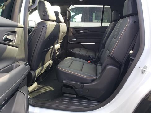 New 2026 Chevrolet Traverse High Country w/ LPO, Floor Liner Package image 26