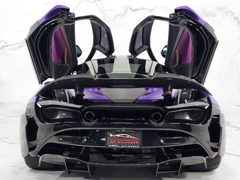 Used 2019 McLaren 720S image 14