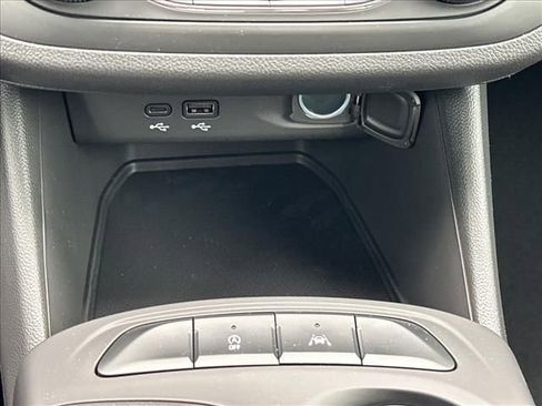 New 2026 Buick Envista Sport Touring w/ Advanced Safety Package FWD image 32