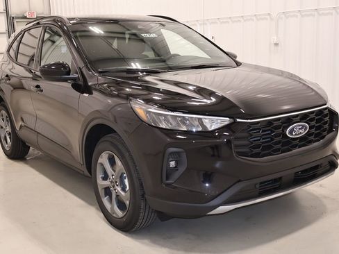 New 2026 Ford Escape ST-Line Select w/ Tech Pack #1 AWD/4WD image 3
