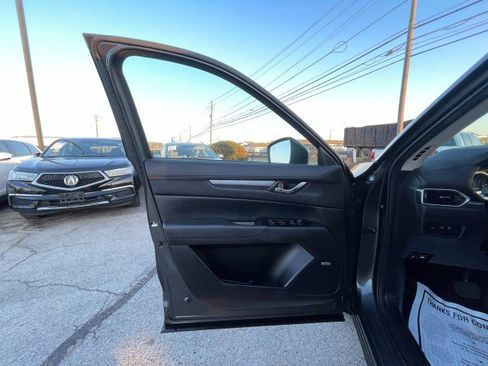 Used 2019 MAZDA CX-5 Touring image 9