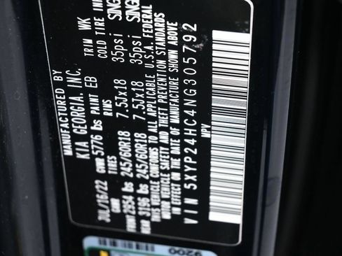 Used 2022 Kia Telluride LX FWD image 17