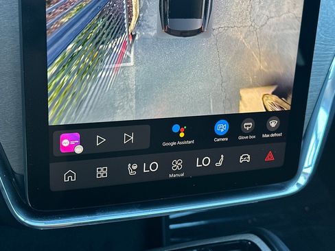 New 2025 Volvo EX90 Ultra image 19