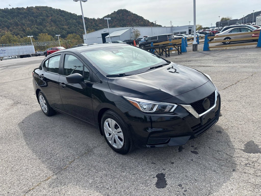 Used 2021 Nissan Versa S FWD image 7