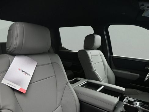 New 2026 Toyota Tundra Limited AWD/4WD image 34