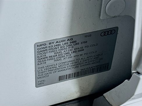 Used 2024 Audi Q5 2.0T Premium Plus image 12