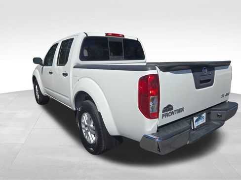 Used 2021 Nissan Frontier SV AWD/4WD image 13