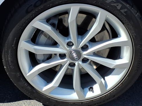 Used 2019 Audi A4 2.0T Premium w/ Convenience Package image 9