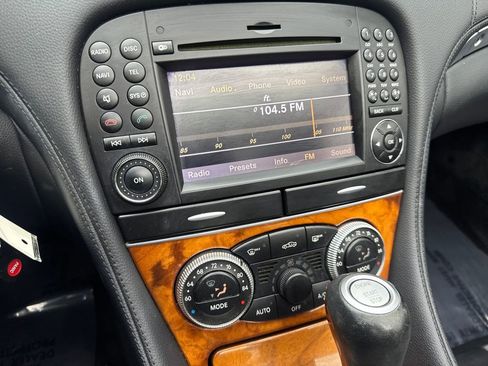 Used 2009 Mercedes-Benz SL 550 image 59