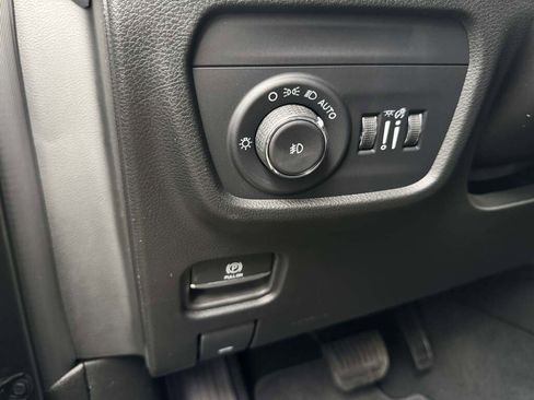 New 2025 Jeep Grand Cherokee Overland w/ Trailer Tow Package image 27