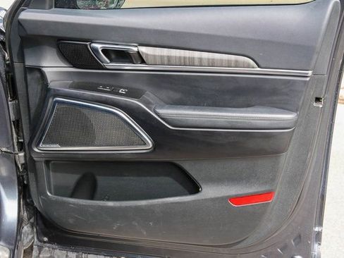 Used 2024 Kia Telluride SX Prestige AWD/4WD image 18