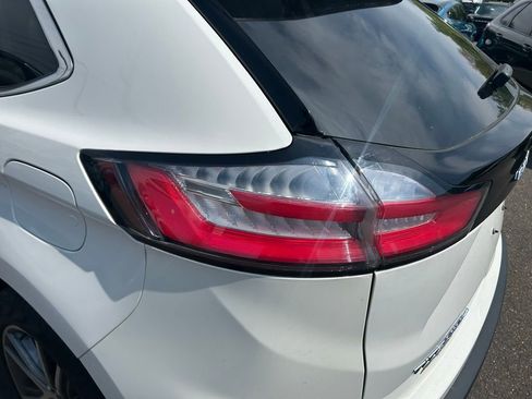 Certified 2023 Ford Edge Titanium AWD/4WD image 32