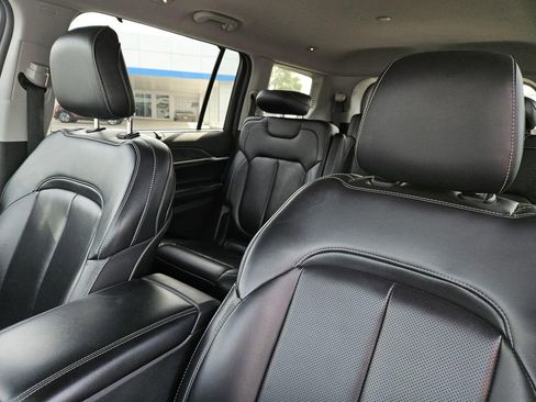 Used 2023 Jeep Grand Cherokee L Limited w/ Luxury Tech Group II image 19