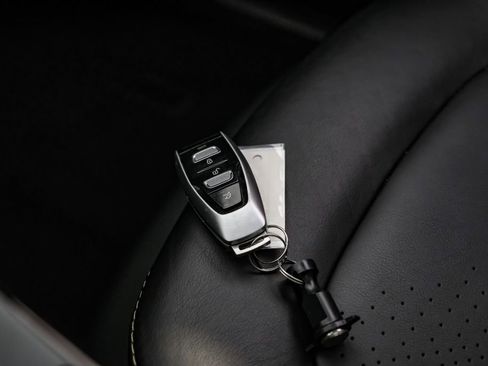 Used 2021 Aston Martin DBX image 62