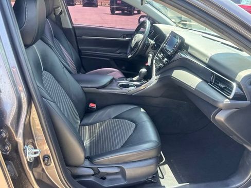 Used 2022 Toyota Camry SE w/ Carpet Mat Package (TMS) FWD image 21