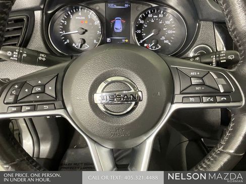 Used 2018 Nissan Rogue Sport SV w/ SV All-Weather Package image 47