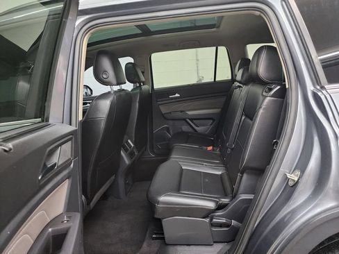 Used 2021 Volkswagen Atlas SE w/ Panoramic Sunroof Package AWD/4WD image 26