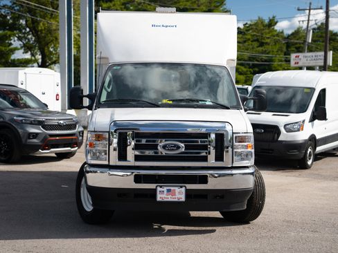 New 2025 Ford E-350 and Econoline 350 Super Duty w/ Power Equipment Group image 2