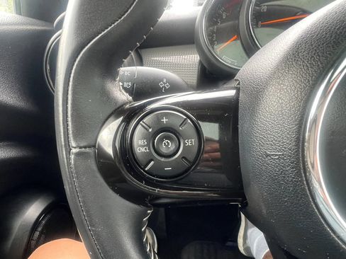 Used 2020 MINI Cooper 2-Door Hardtop FWD image 19