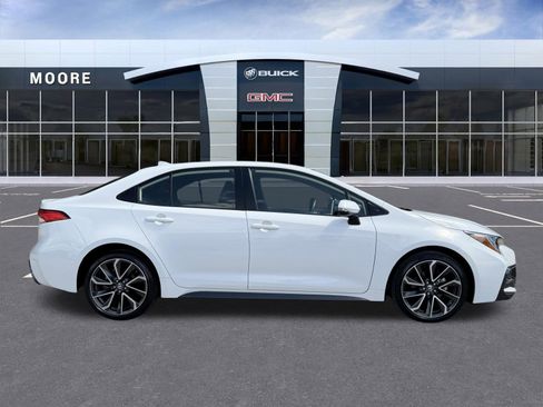 Used 2021 Toyota Corolla SE FWD image 4