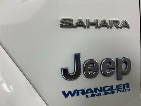 Used 2022 Jeep Wrangler Unlimited Sahara 4xe w/ Cold Weather Group image 30
