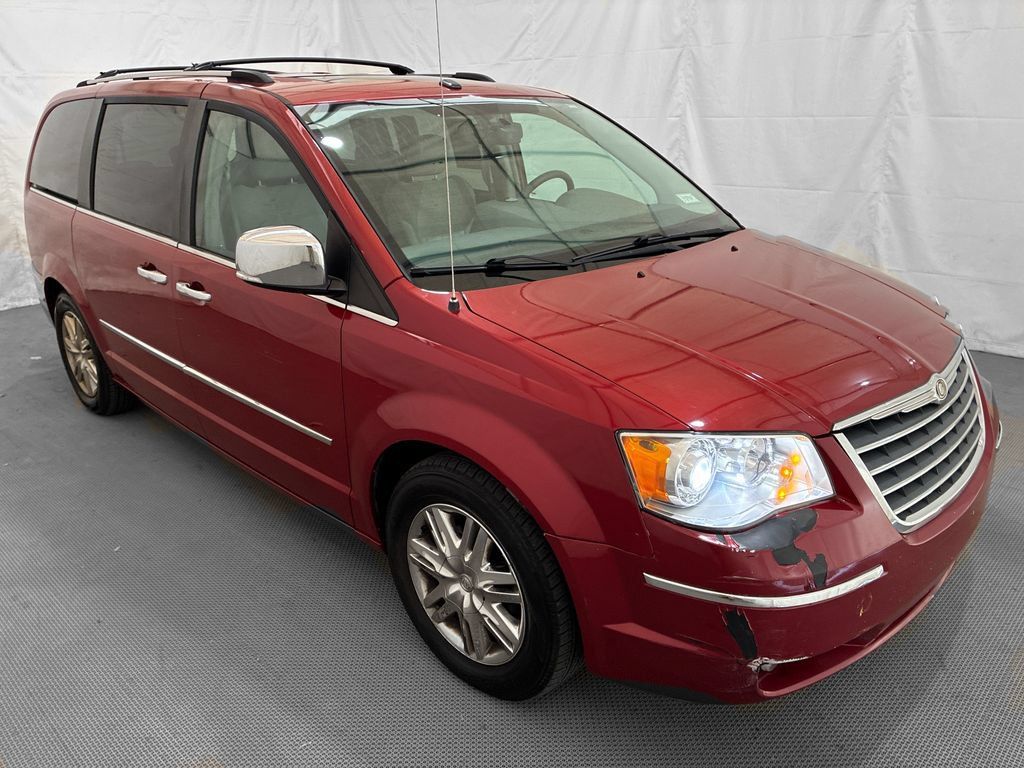 Used 2010 Chrysler Town & Country Limited w/ Entertainment Group #3 FWD image 8