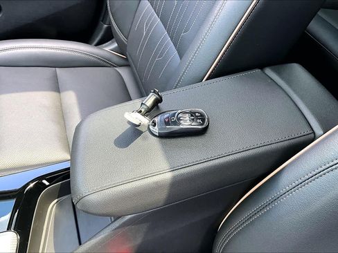 Used 2025 Buick Envista Avenir FWD image 14