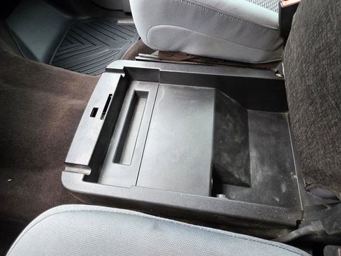 Used 2016 Ford F250 XLT w/ XLT Premium Package image 8