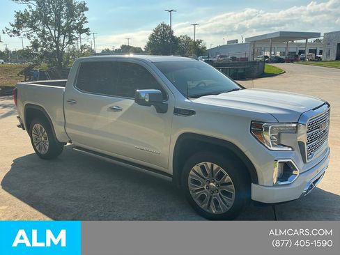 Used 2021 GMC Sierra 1500 Denali w/ Denali Ultimate Package AWD/4WD image 9