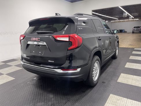 Used 2022 GMC Terrain SLE image 5