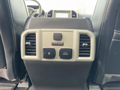 Used 2019 Ford F150 Lariat w/ Equipment Group 502A Luxury image 42