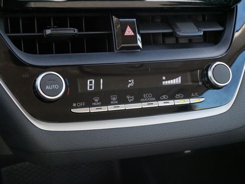 Certified 2024 Toyota Corolla LE image 23