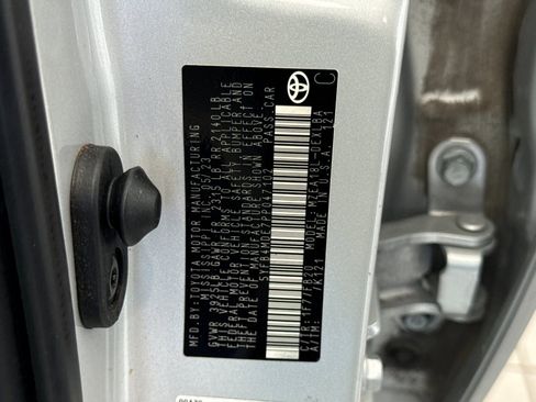 Used 2023 Toyota Corolla LE w/ Carpet Mat Package (TMS) FWD image 16