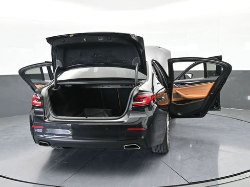 Used 2022 BMW 530i w/ Premium Package image 83